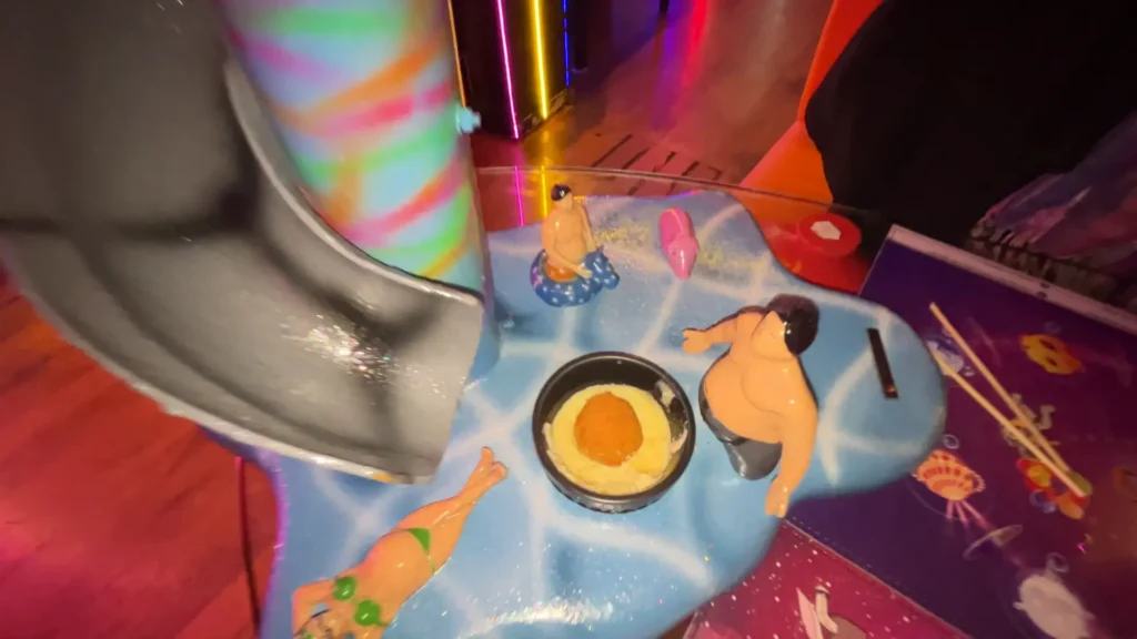 Entrada criativa com bolinhos escorregando no Lúdico