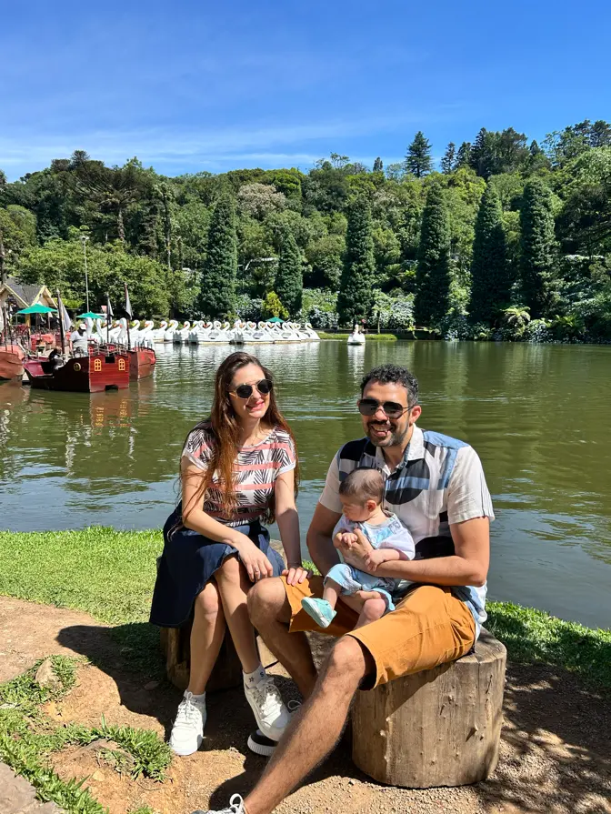 Lago Negro em Gramado durante um dia ensolarado de verão