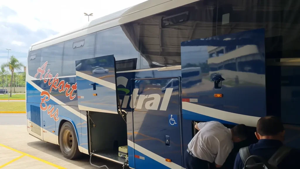 Ônibus Citral chegando em Gramado