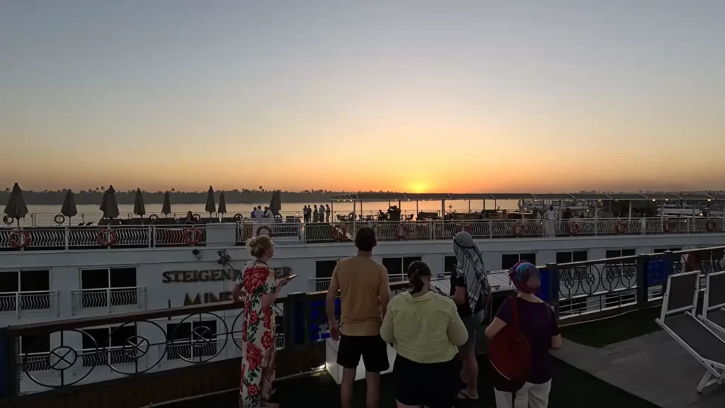 Cruzeiro pelo Rio Nilo no Egito