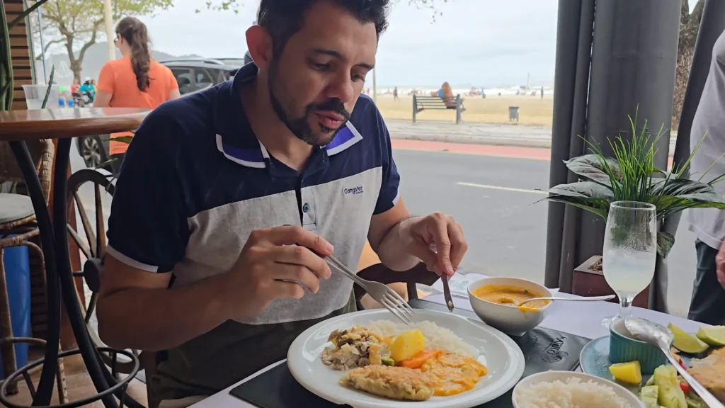Restaurante de frente para a Praia Central de Balneário Camboriú