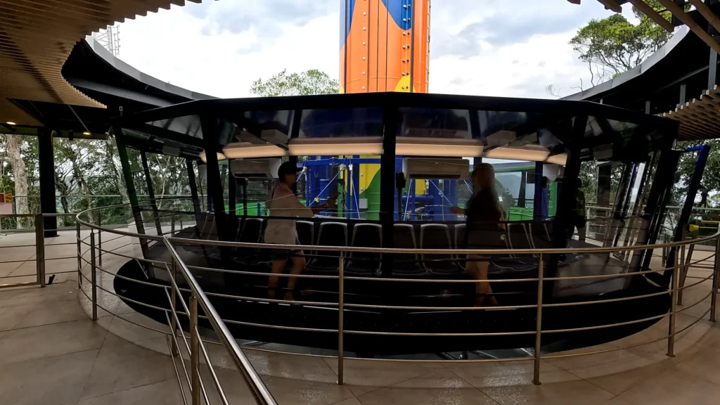 Torre panorâmica do Parque Unipraias