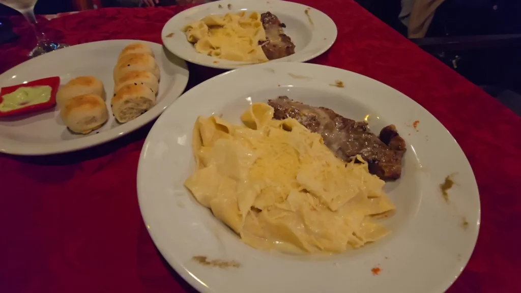 Massa fresca com filé no Renatus Restaurante